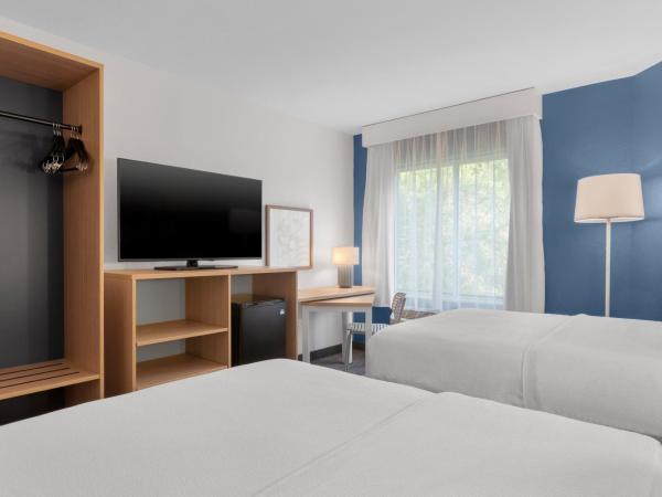 Spark by Hilton Orlando near SeaWorld : photo 5 de la chambre chambre double avec 2 lits doubles