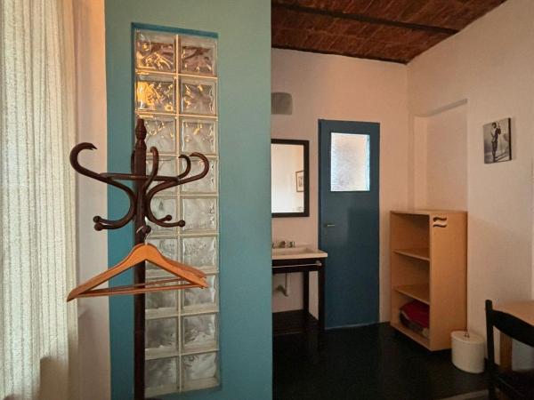 LGY Bed & Breakfast ONLY MEN : photo 5 de la chambre chambre simple avec salle de bains 