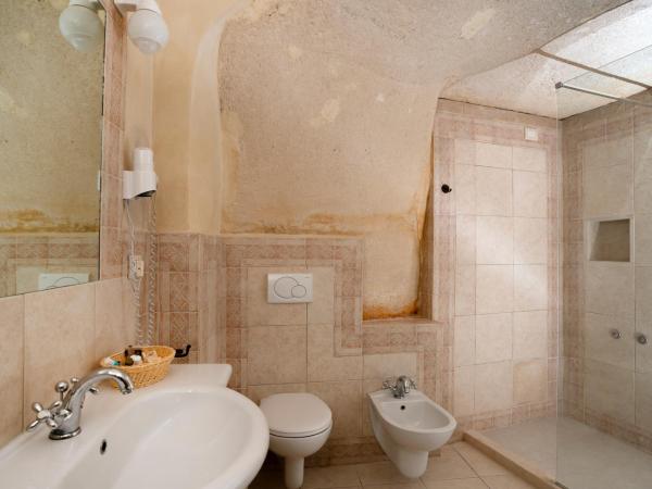 Locanda Di San Martino Hotel & Thermae Romanae : photo 6 de la chambre chambre double ou lits jumeaux standard - vue sur ville