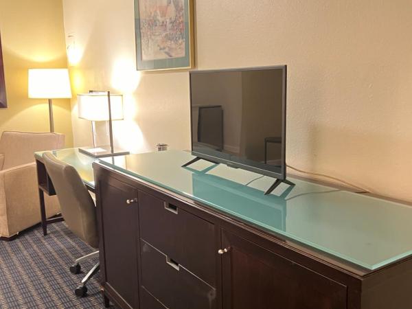 Columbus Motor Inn : photo 10 de la chambre chambre avec 2 grands lits queen-size