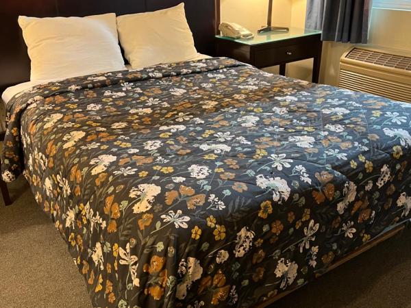 Columbus Motor Inn : photo 1 de la chambre chambre lit king-size traditionnelle