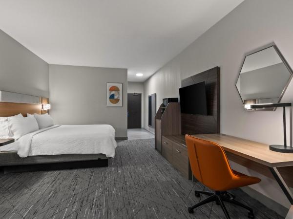 Holiday Inn Express Hotel & Suites Oklahoma City Northwest, an IHG Hotel : photo 3 de la chambre suite lit king-size – non-fumeurs
