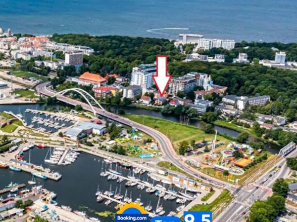 Villa Kapitańska : photo 3 de la chambre chambre double supérieure avec salle de bains privative et balcon