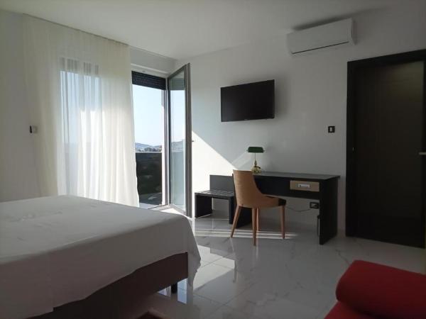 VILLA JANE INN : photo 1 de la chambre chambre double ou lits jumeaux deluxe avec balcon