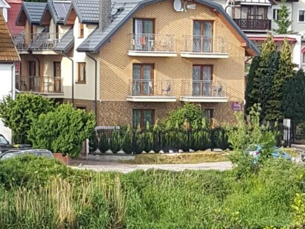 Villa Kapitańska : photo 4 de la chambre chambre double supérieure avec salle de bains privative et balcon