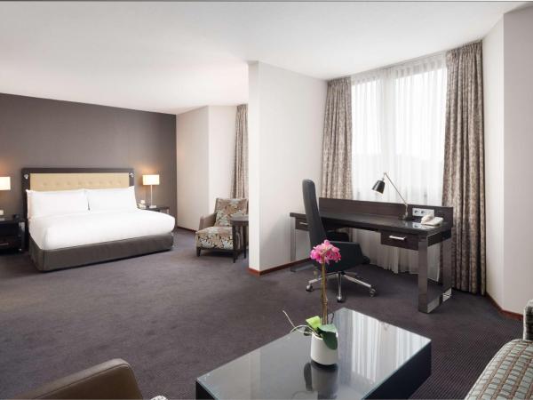 DoubleTree by Hilton Luxembourg : photo 3 de la chambre suite junior