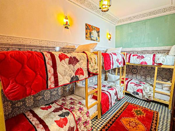 Hostel Speakeasy Fes : photo 1 de la chambre lit dans dortoir mixte de 6 lits