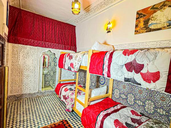Hostel Speakeasy Fes : photo 2 de la chambre lit dans dortoir mixte de 6 lits