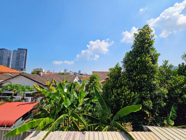 PANCHOR 6 HOSTEL : photo 10 de la chambre chambre double avec balcon