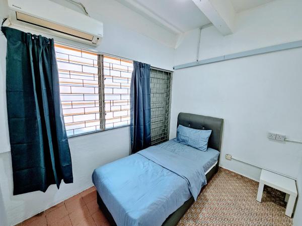 PANCHOR 6 HOSTEL : photo 6 de la chambre chambre simple avec salle de bains commune