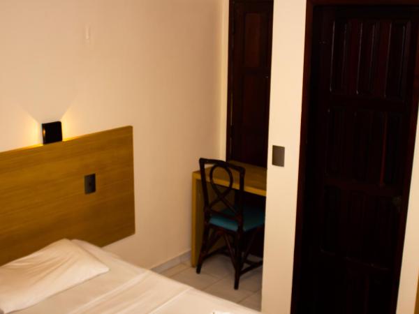 Hotel Pousada Azzurra : photo 2 de la chambre chambre double ou lits jumeaux standard
