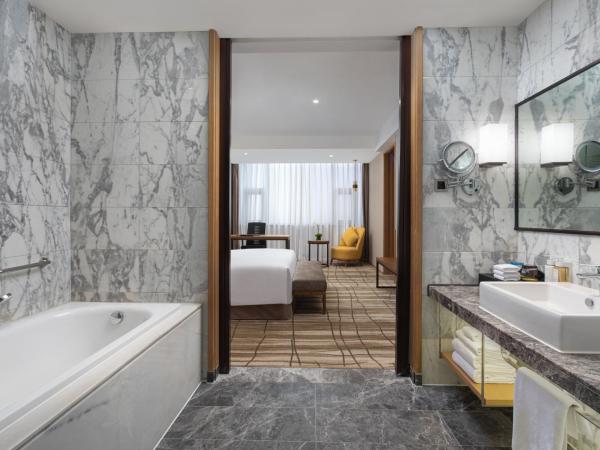 Holiday Inn Chengdu Airport, an IHG Hotel : photo 3 de la chambre suite 1 chambre lit king-size