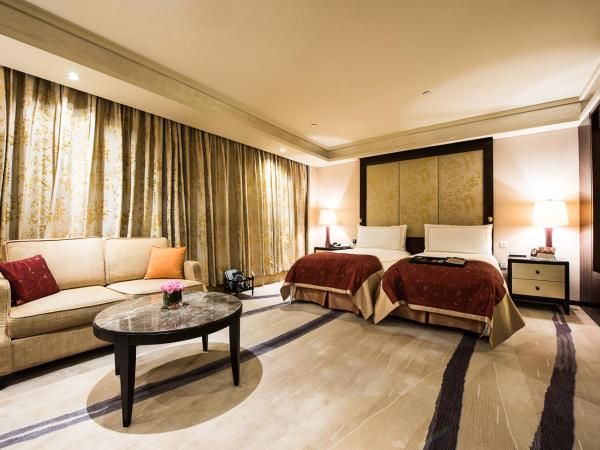 Fairmont Beijing - 20 minutes to Forbidden City by metro : photo 4 de la chambre signature hollywood twin suite with fairmont gold lounge access