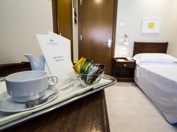 Hotel Mediterraneo : photo 2 de la chambre chambre simple