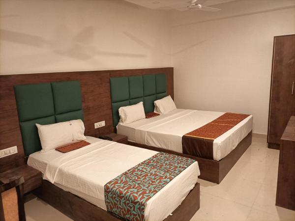 Hotel D Tark Near IGI Airport : photo 4 de la chambre chambre double supérieure