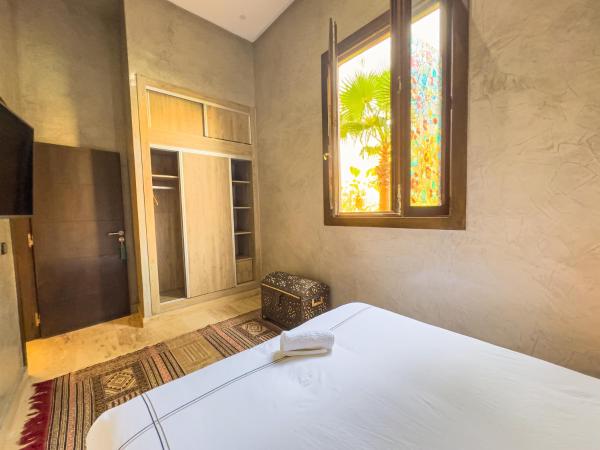 Riad Tonaroz : photo 2 de la chambre chambre simple avec salle de bains extérieure privative