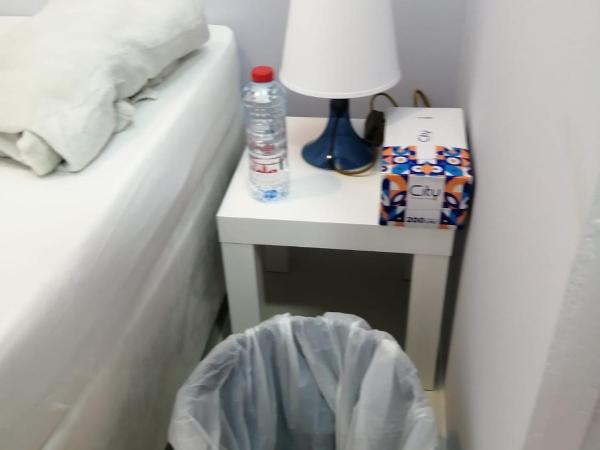 Pharaohs Inn MOE Hostel : photo 1 de la chambre chambre simple standard avec salle de bains commune