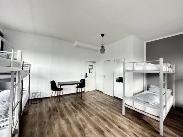 Ootel.com : photo 4 de la chambre lit dans dortoir pour hommes