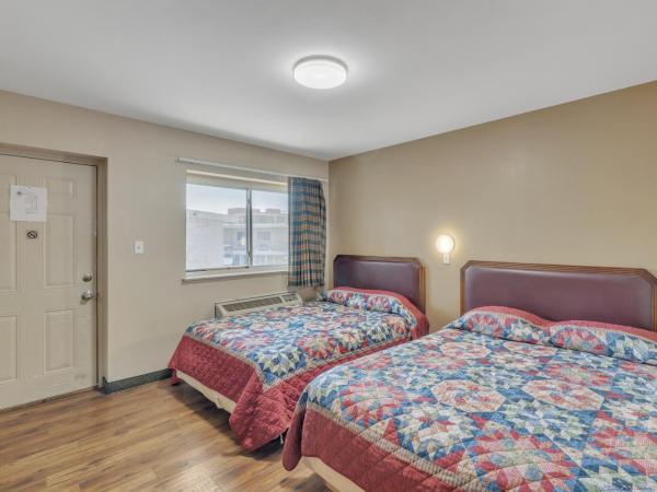 Viking Motel-Detroit : photo 2 de la chambre chambre double avec 2 lits doubles