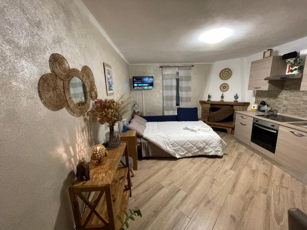 Shardana House- Free Parking : photo 6 de la chambre chambre double avec salle de bains privative