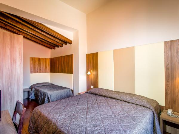 Hotel Arno Bellariva : photo 2 de la chambre chambre triple
