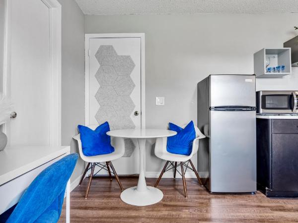 Pet friendly Studio with Private Yard : photo 4 de la chambre chambre double