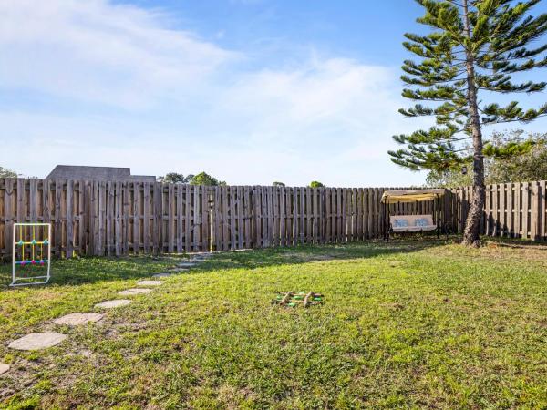 Pet friendly Studio with Private Yard : photo 6 de la chambre chambre double