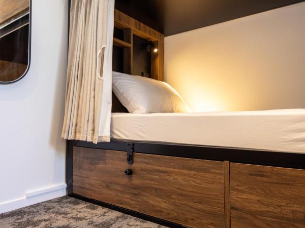 Haka House Rotorua : photo 1 de la chambre bed in 2 bed dorm ensuite - accessible