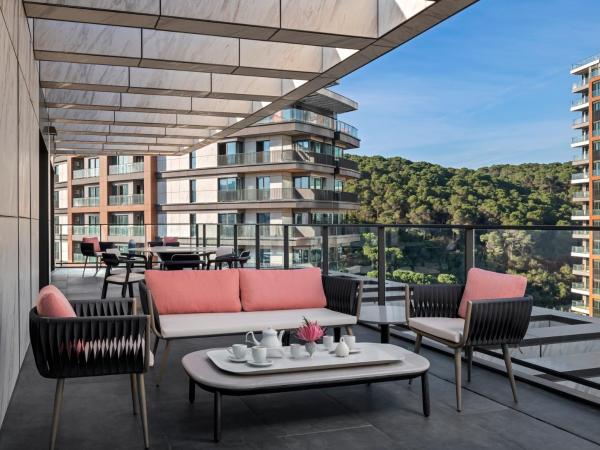 Mövenpick Living Istanbul Saklivadi : photo 9 de la chambre suite deluxe avec terrasse