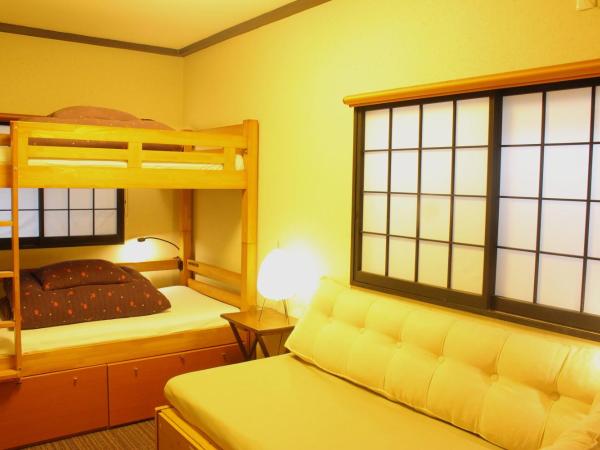 K's House Tokyo Oasis - Quality Hostel in Asakusa : photo 7 de la chambre chambre lits jumeaux supérieure