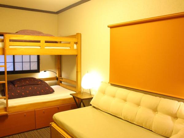 K's House Tokyo Oasis - Quality Hostel in Asakusa : photo 1 de la chambre chambre lits jumeaux supérieure