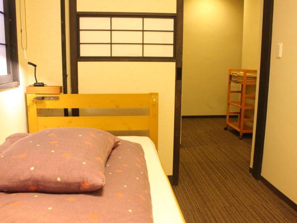 K's House Tokyo Oasis - Quality Hostel in Asakusa : photo 6 de la chambre chambre lits jumeaux supérieure