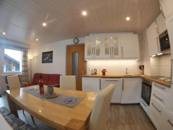 Hotel Paradis-Leukerbad-Therme : photo 8 de la chambre appartement 3 chambres avec balcon