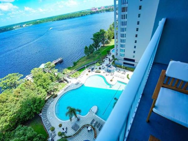 Blue Heron Beach Resort pet friendly : photo 1 de la chambre appartement - vue sur lac