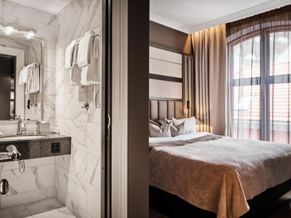 Opus 16 : photo 8 de la chambre chambre supérieure - vue sur ville