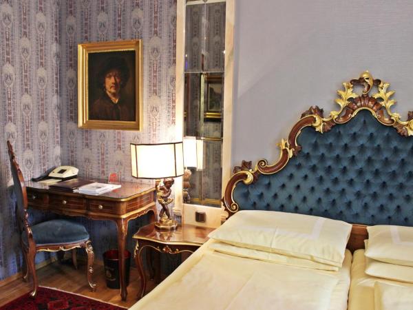 Hotel Palais Porcia : photo 7 de la chambre chambre double affaires