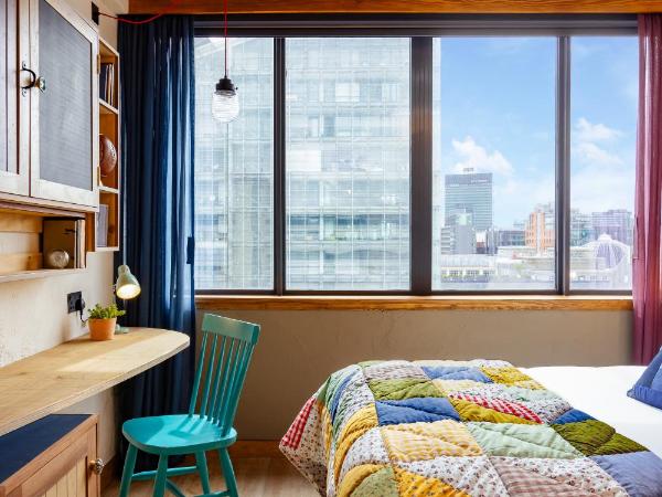 Treehouse Hotel Manchester : photo 10 de la chambre chambre lit king-size
