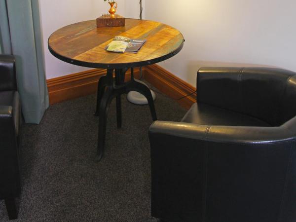 Artica Art & Accommodation : photo 6 de la chambre chambre lit queen-size 