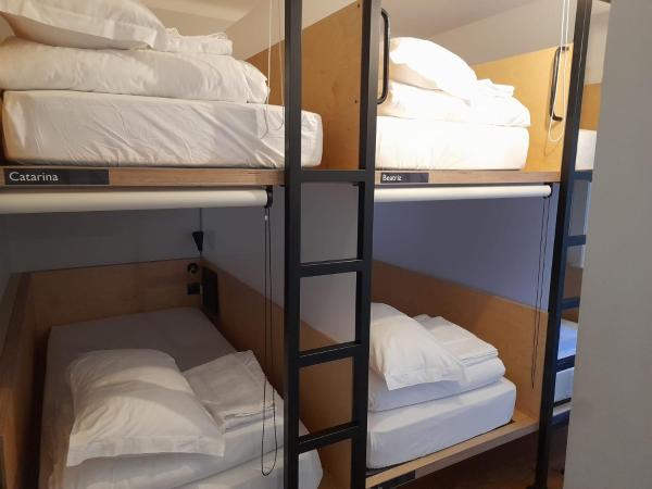 Penedo da Saudade Suites & Hostel : photo 3 de la chambre chambre familiale