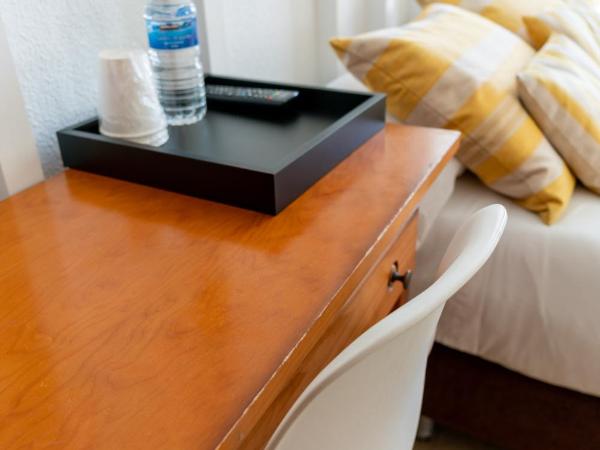 Hostal Josefina-Gran Vía : photo 9 de la chambre chambre triple basique