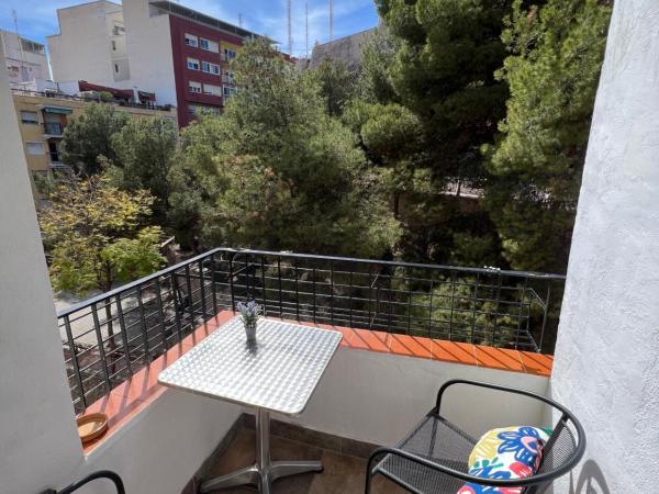 Casa Durán Alicante : photo 2 de la chambre petite chambre lits jumeaux