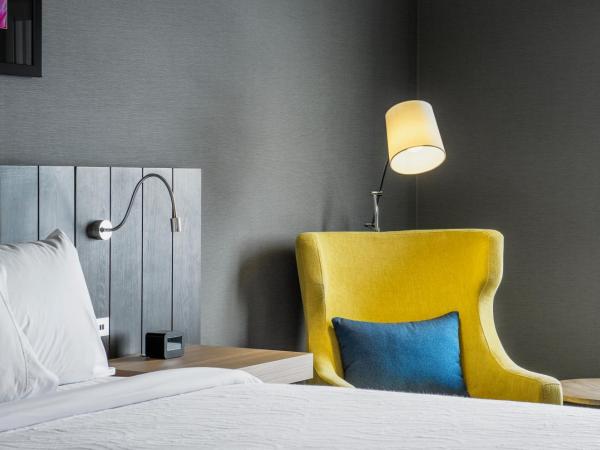 Hilton Garden Inn Winnipeg South : photo 3 de la chambre chambre lit king-size deluxe