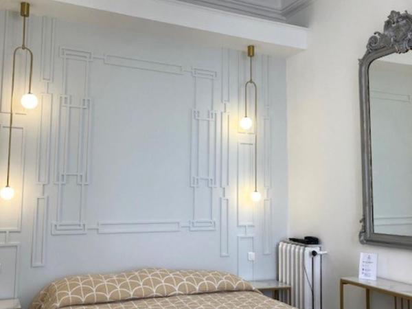 Hotel Cresp : photo 1 de la chambre chambre double ou lits jumeaux - vue sur mer