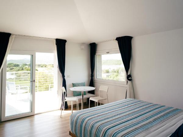 LIDO DEL FARO : photo 1 de la chambre chambre lit queen-size - vue sur mer