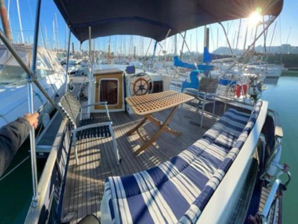 Séjour insolite- Bateau Hôtel- La Rochelle : photo 6 de la chambre mobile home