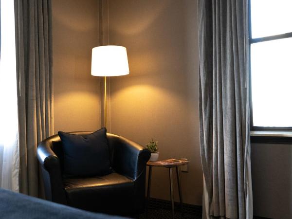 Roomza Inner Harbor at Lord Baltimore : photo 6 de la chambre chambre lit king-size supérieure