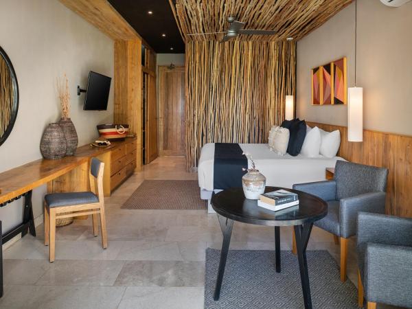Alea Tulum : photo 5 de la chambre suite avec accès direct à la piscine - côté plage