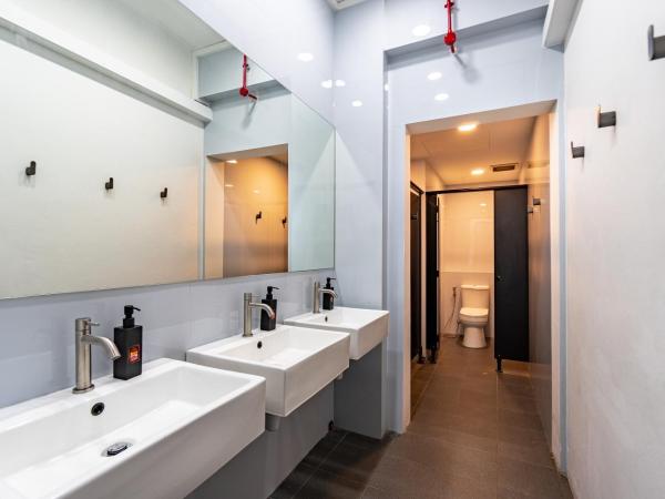 Rucksack Inn Tyrwhitt Road : photo 8 de la chambre lit simple dans dortoir de 10 lits