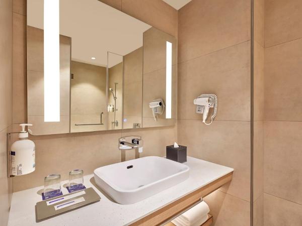 Holiday Inn Express Bengaluru Bommasandra, an IHG Hotel : photo 6 de la chambre chambre standard