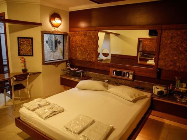 Bali Motel (Adults Only) : photo 2 de la chambre suite avec jacuzzi